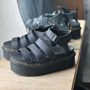 Dr. Martens Blaire Quad Hydro Leather Sandal Black